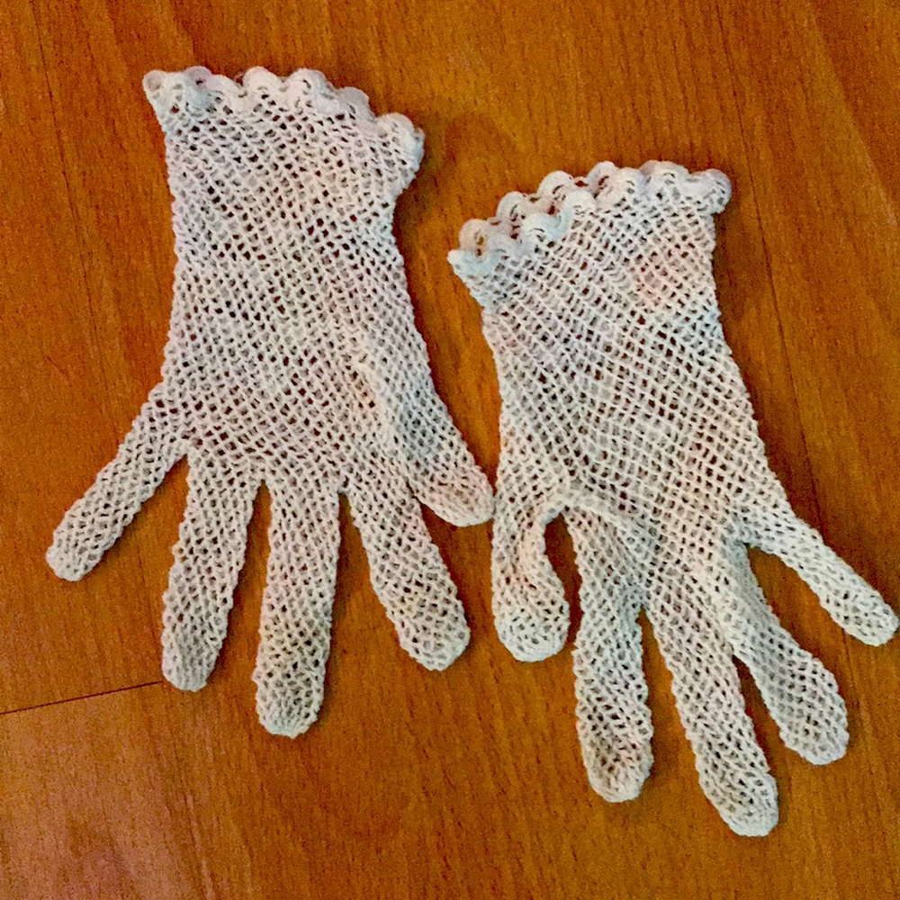 🪞  True VINTAGE lace tea gloves 🧤